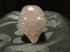 alien schedel rose kwarts